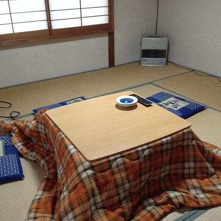 Minshuku Aoki Hotel คารุอิซาว่า ภายนอก รูปภาพ